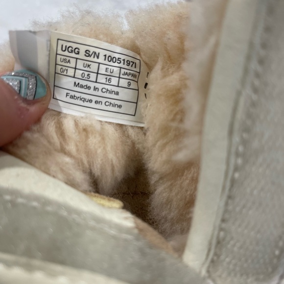 Ugg baby booties - Picture 6 of 6
